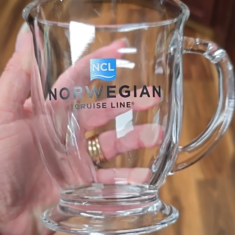 Vintage. Norwegian Cruise Line Oversized Coffee Mug - Picture 5 of 5